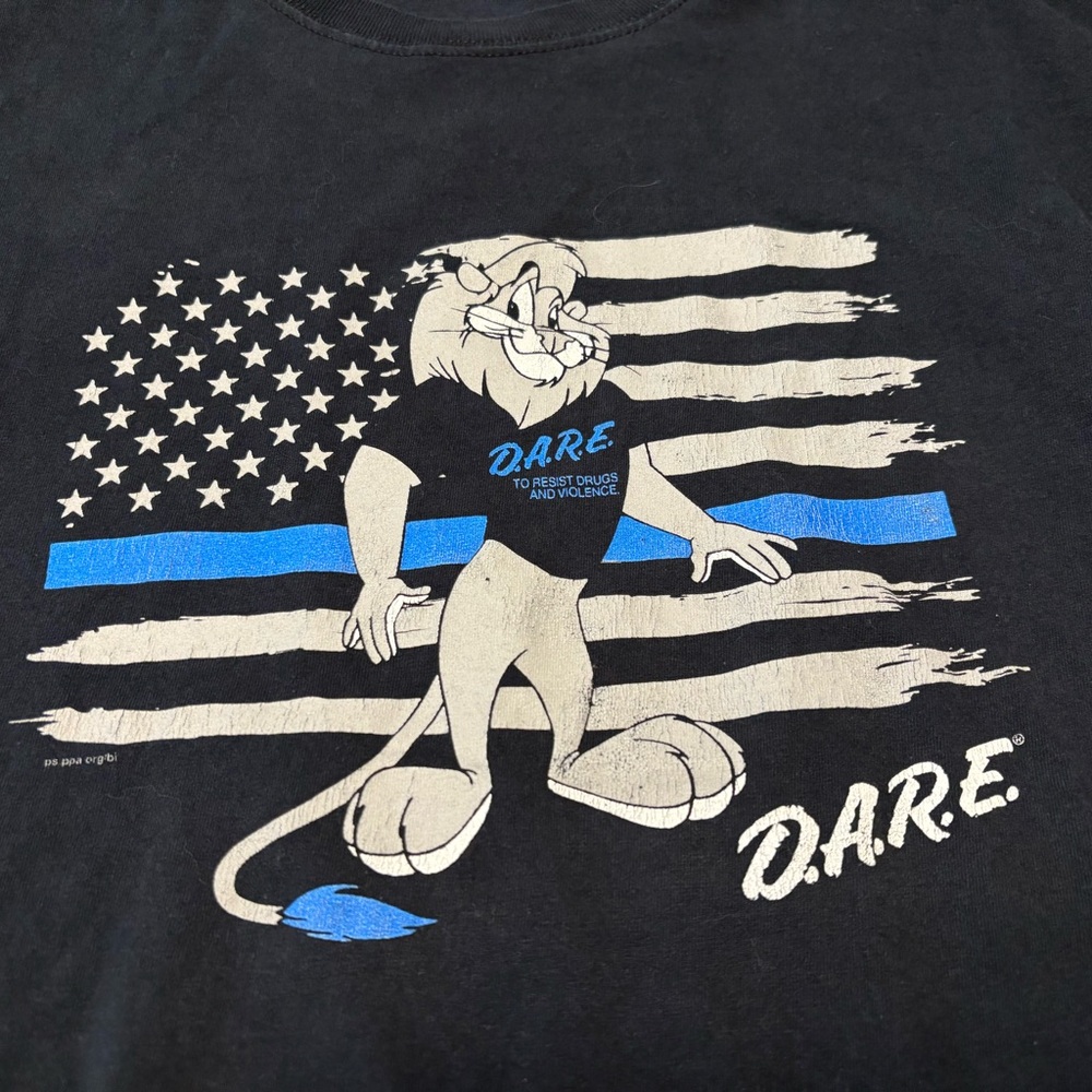 Vintage Y2K Black D.A.R.E. Resist Drugs & Violence Short Sleeve T-Shirt Unisex - Picture 2 of 6